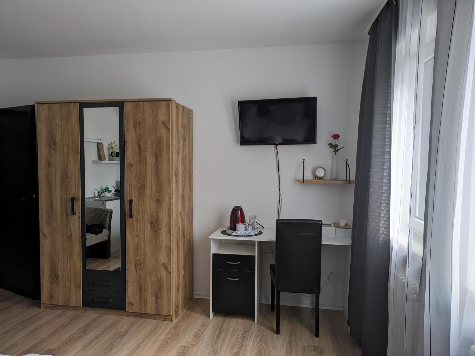Hotel Ari Кайзерслаутерн Экстерьер фото