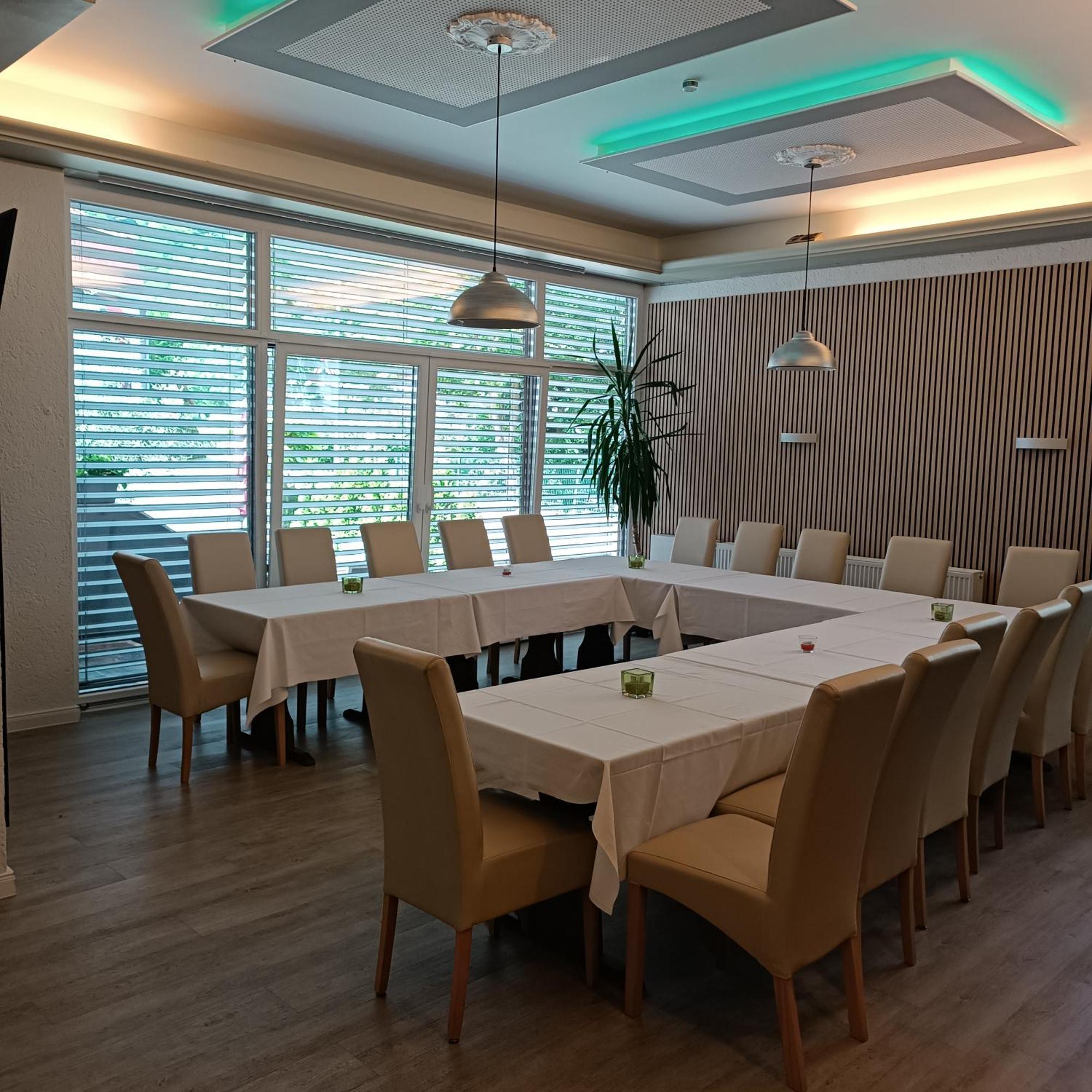 Hotel Ari Кайзерслаутерн Экстерьер фото