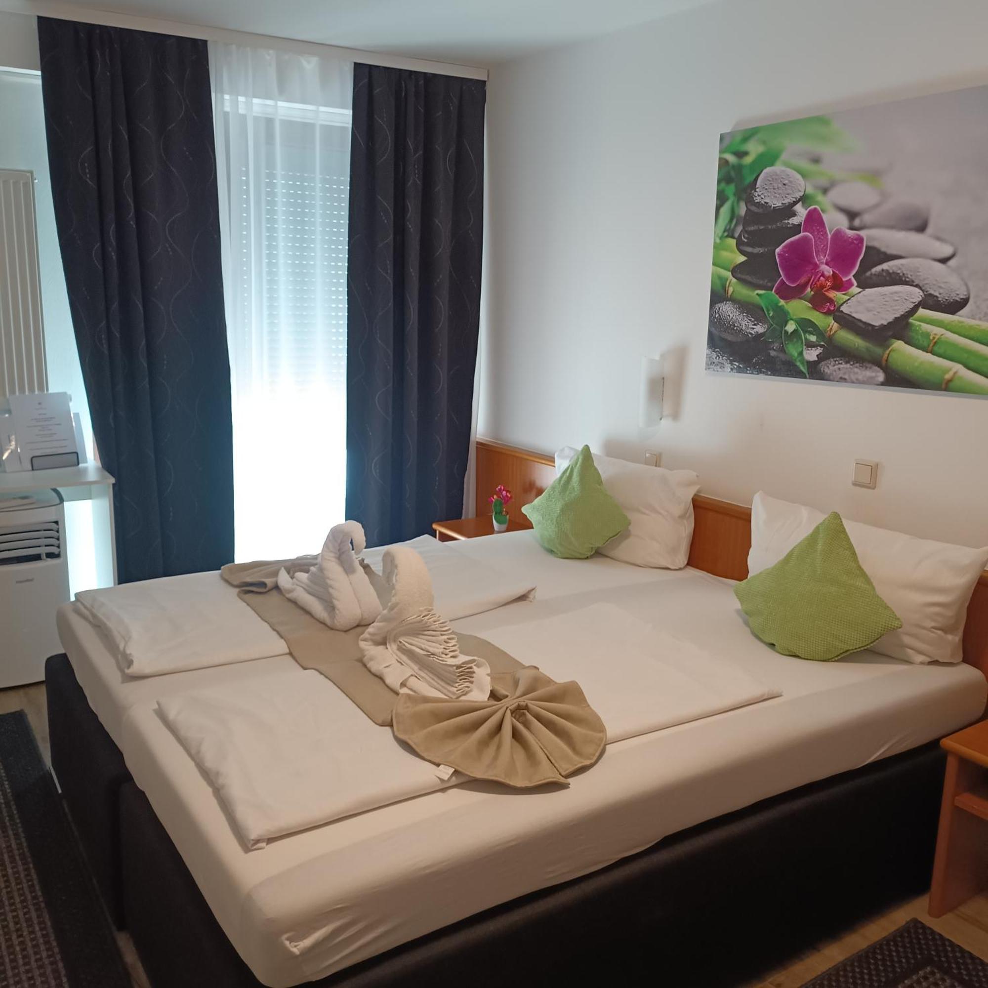Hotel Ari Кайзерслаутерн Экстерьер фото