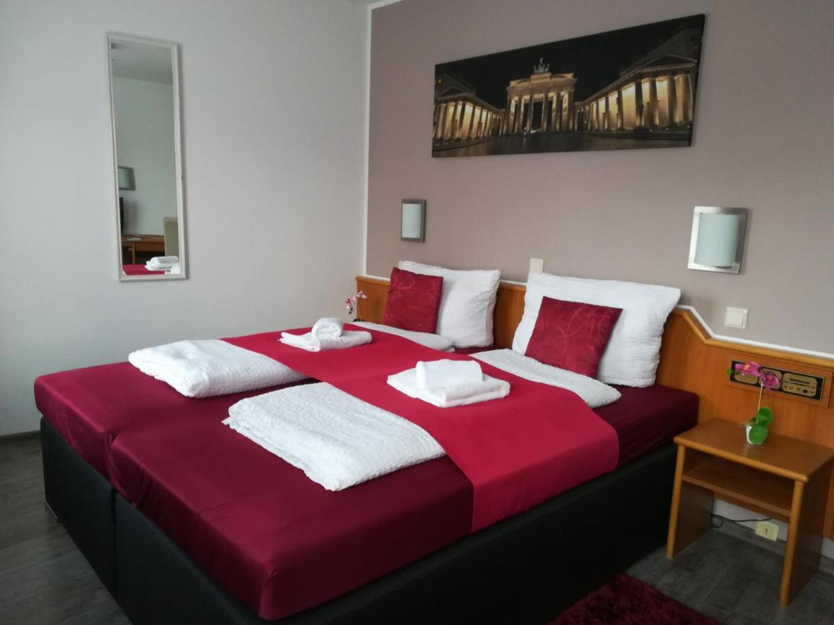 Hotel Ari Кайзерслаутерн Экстерьер фото